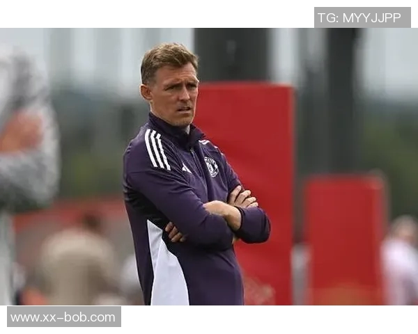 曼联计划让弗莱彻临时执教数场后再任命新主帅至赛季结束